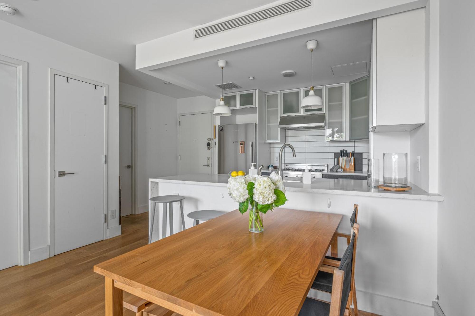 Prime Williamsburg Luxury One Bedroom With Balcony Appartement New York