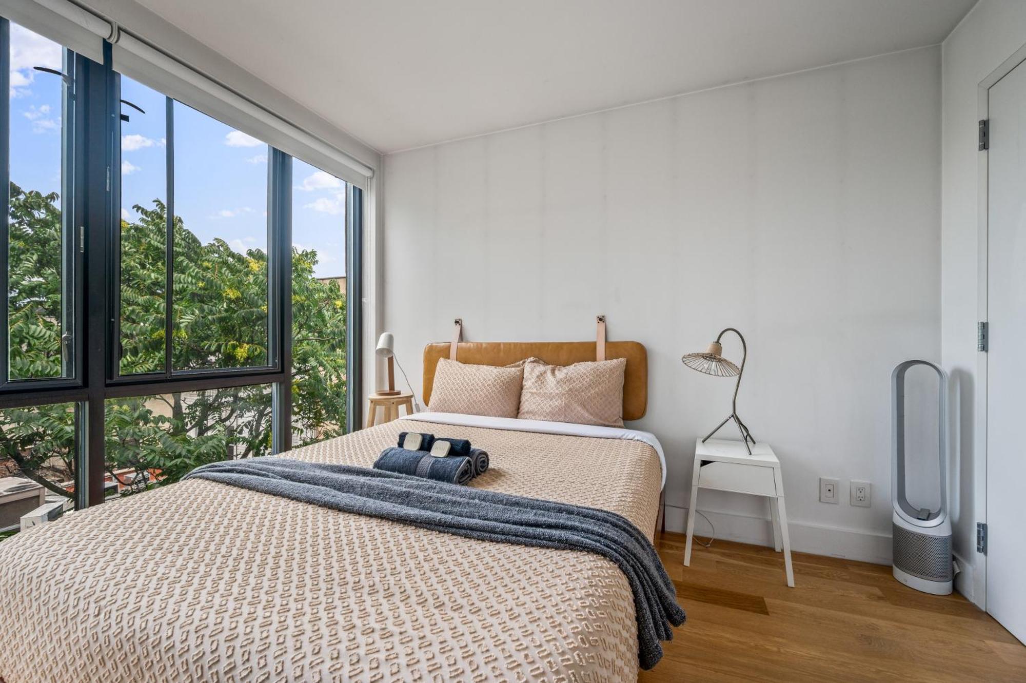 Apartment Prime Williamsburg Luxury One Bedroom With Balcony *